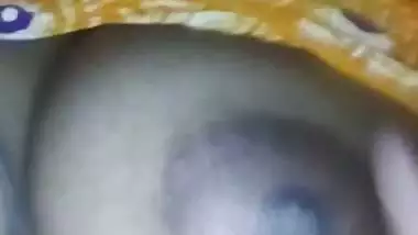 Village girl at night on video call shows nude body