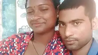 Dehati desi lovers ki nipple fondling romance video
