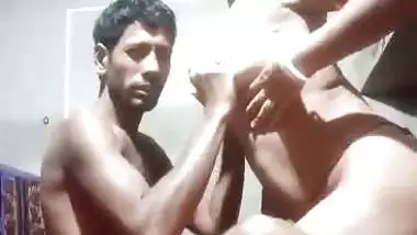 Village wife anal fucking by husband at home