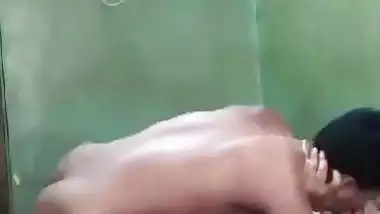 Guy fills stepsister’s pussy with cum in Bangla sex video