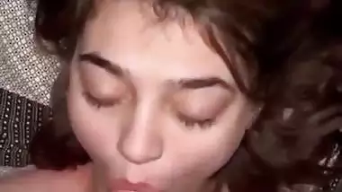 White Indian naked babe sucks the thick dick of her lover