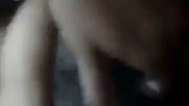 Tamil Slut Bhabhi Masturebating in Bathroom