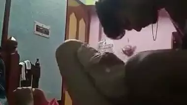 Guy fucks his stepsister’s tight pussy in the desi sex video