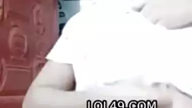 Nude fingering videos of horny desi girlfriend