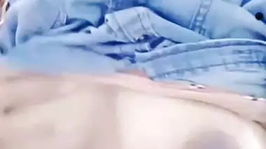 Bengali college girl shows big boobs on video call