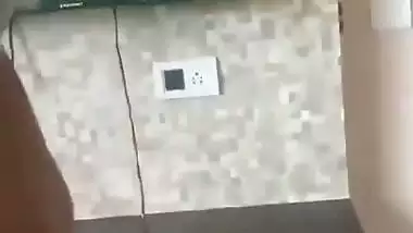 Bangalore IT girl enjoys her lover’s fingers in pussy